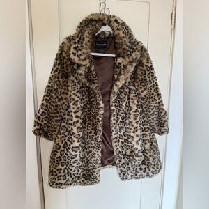 Faux fur leopard coat